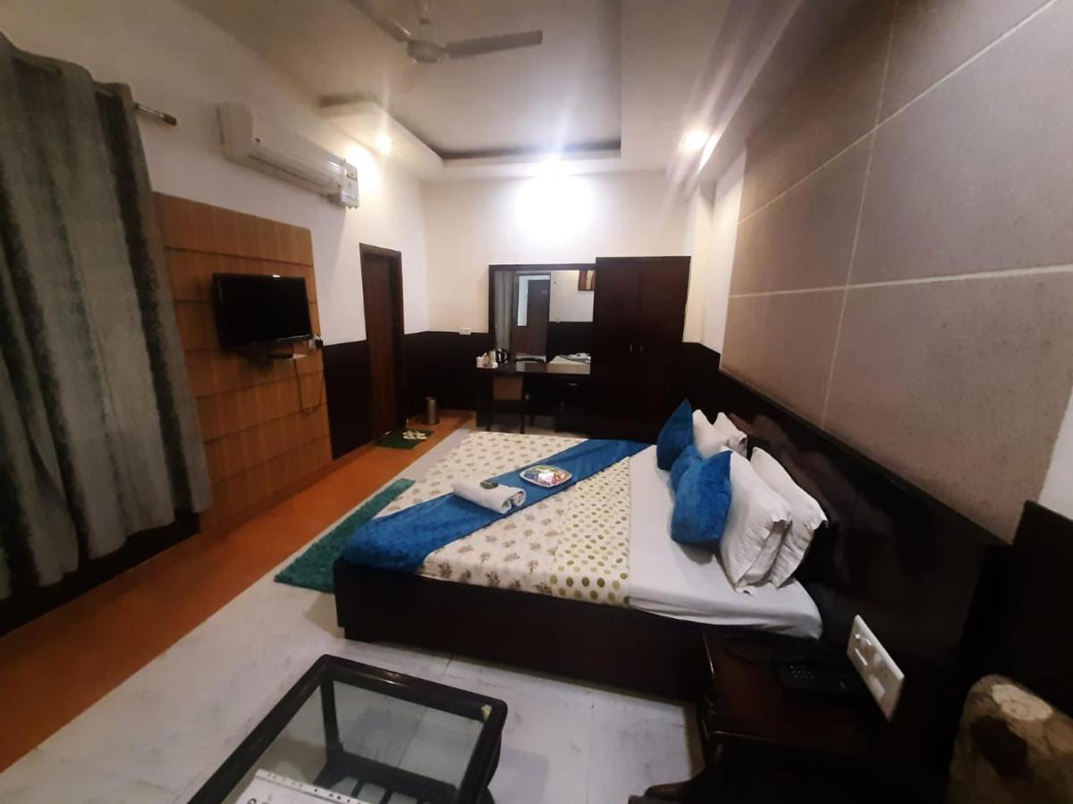Kartikay Hotel Hisār 外观 照片