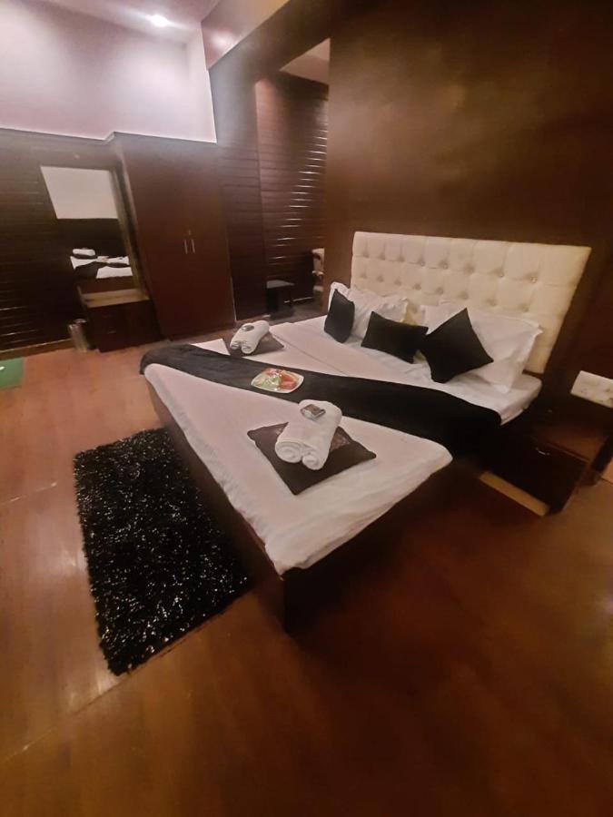 Kartikay Hotel Hisār 外观 照片
