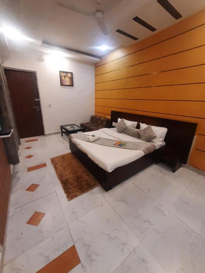 Kartikay Hotel Hisār 外观 照片
