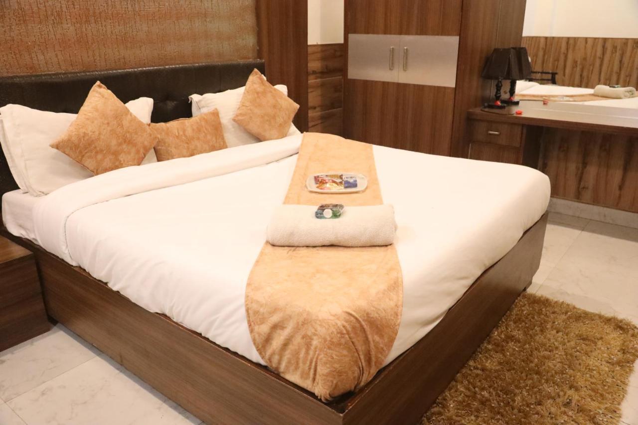 Kartikay Hotel Hisār 外观 照片